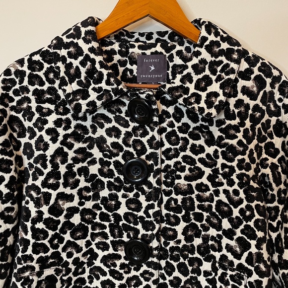 Forever 21 Cheetah Print Coat - Picture 3 of 15